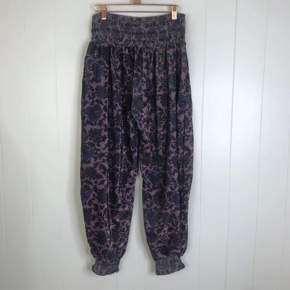Free People One Marla Purple Floral Velvet Ruched Waist Jogger Pants SZ M - Picture 15 of 15
